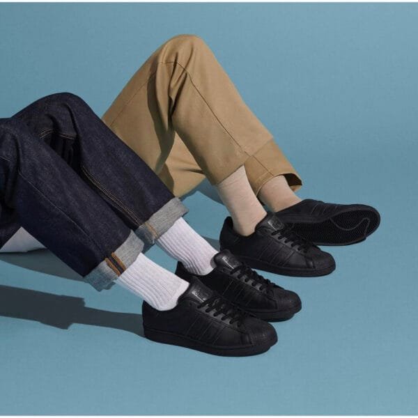 Adidas Superstar “All Black”