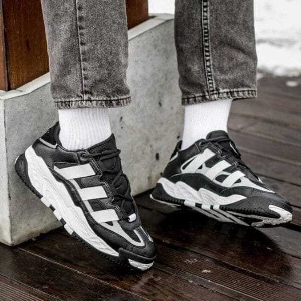 Adidas Niteball “ Black On Black White “