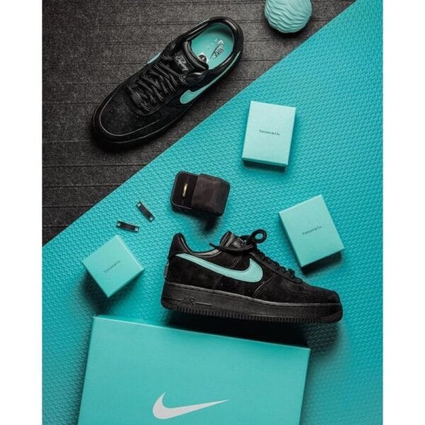 Nike Air Force “ Tiffany & Co “