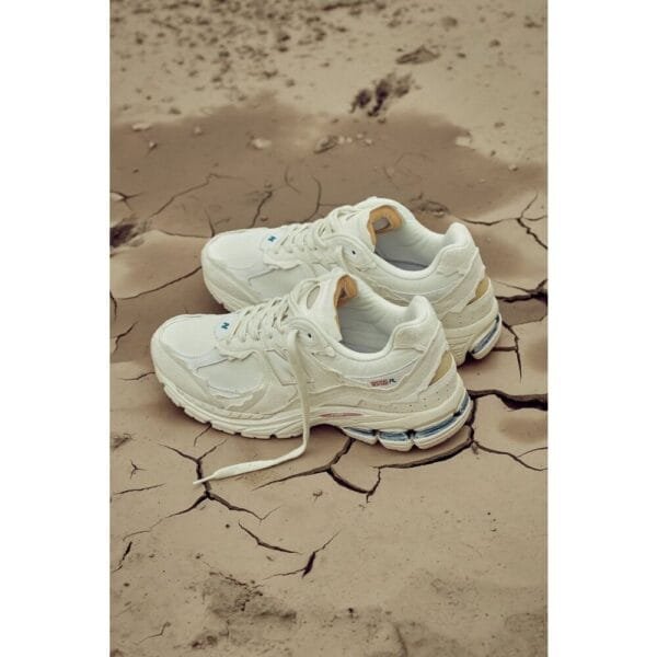 New Balance 2002R Protection Pack