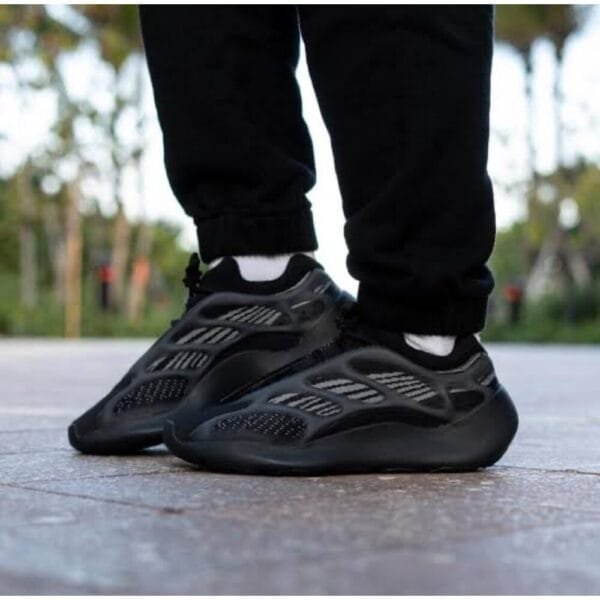 Yeezy 700 V3 Black