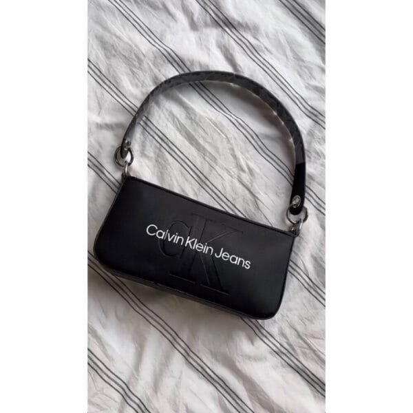 Calvin Klein “Black”