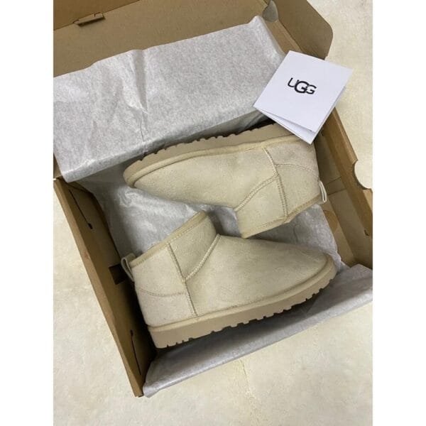 Ultra Mini “ Cream “