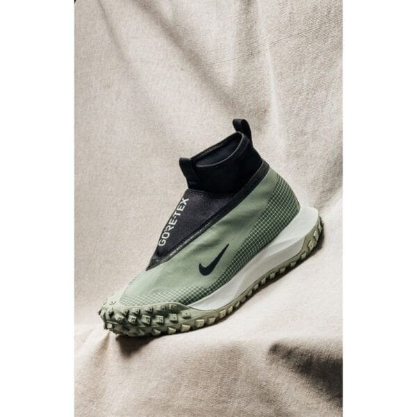 Nike ACG Mountain Fly Gore – Tex “ Green & Black “