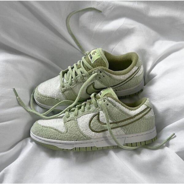 Nike SB Dunk SE Fleece Pack “ Honeydew “