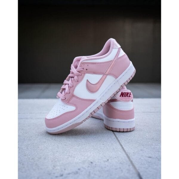 Nike SB Dunk Low Pink Velvet